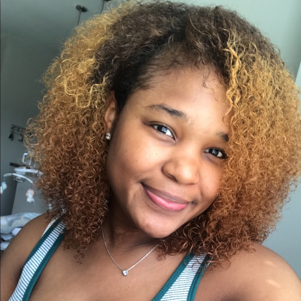 Meet your Posher, Kera